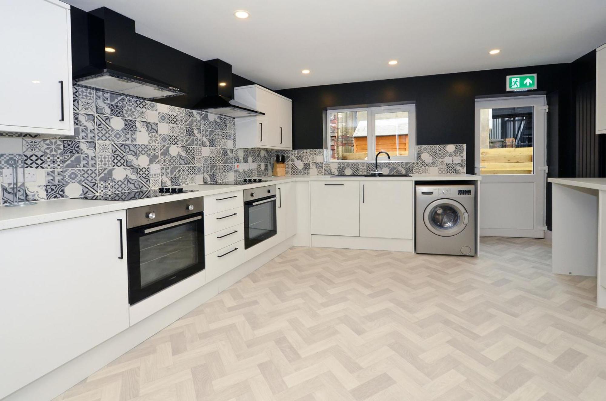 Townhouse Plus @ London Road Stoke Экстерьер фото