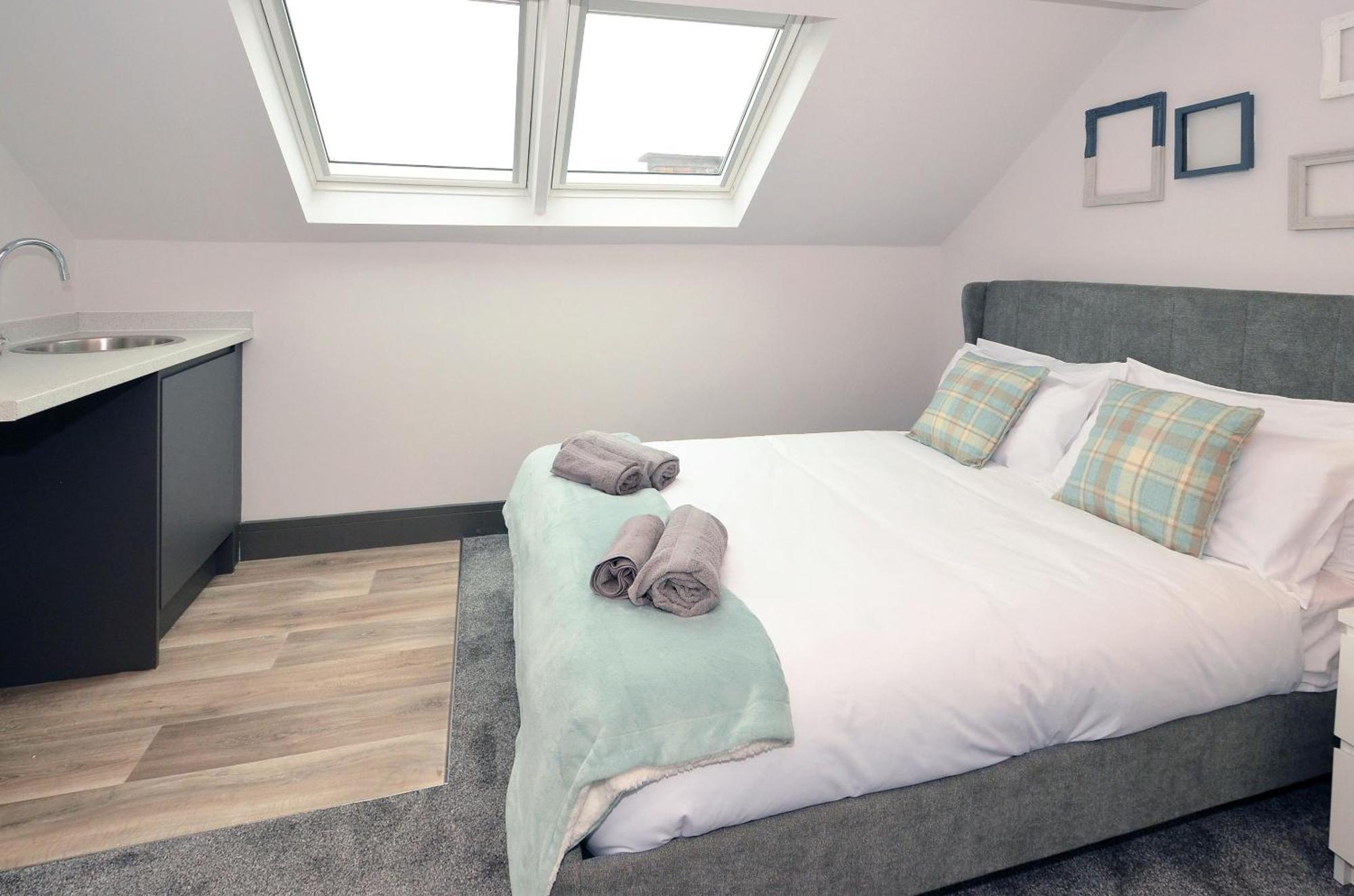 Townhouse Plus @ London Road Stoke Экстерьер фото
