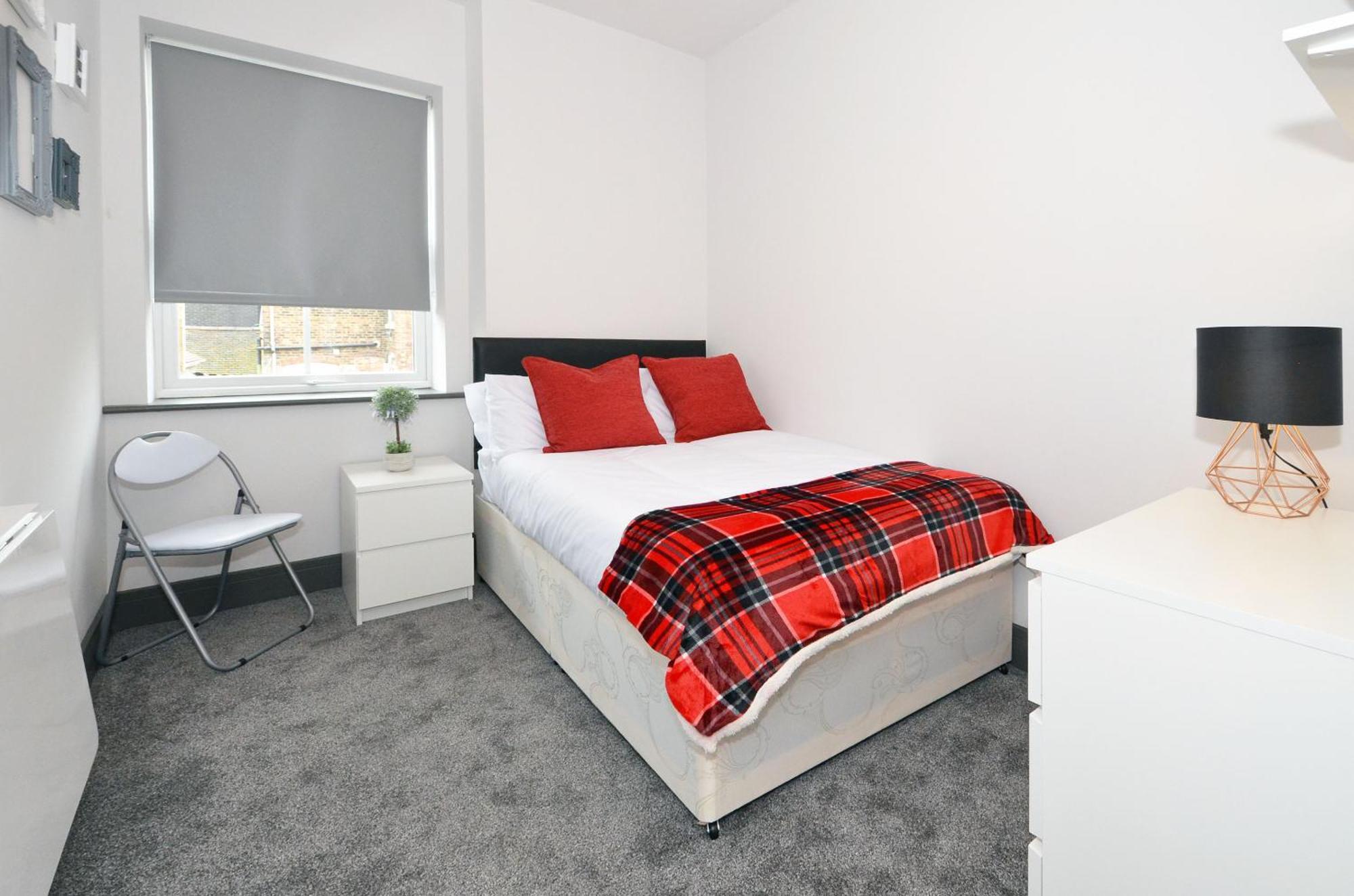 Townhouse Plus @ London Road Stoke Экстерьер фото