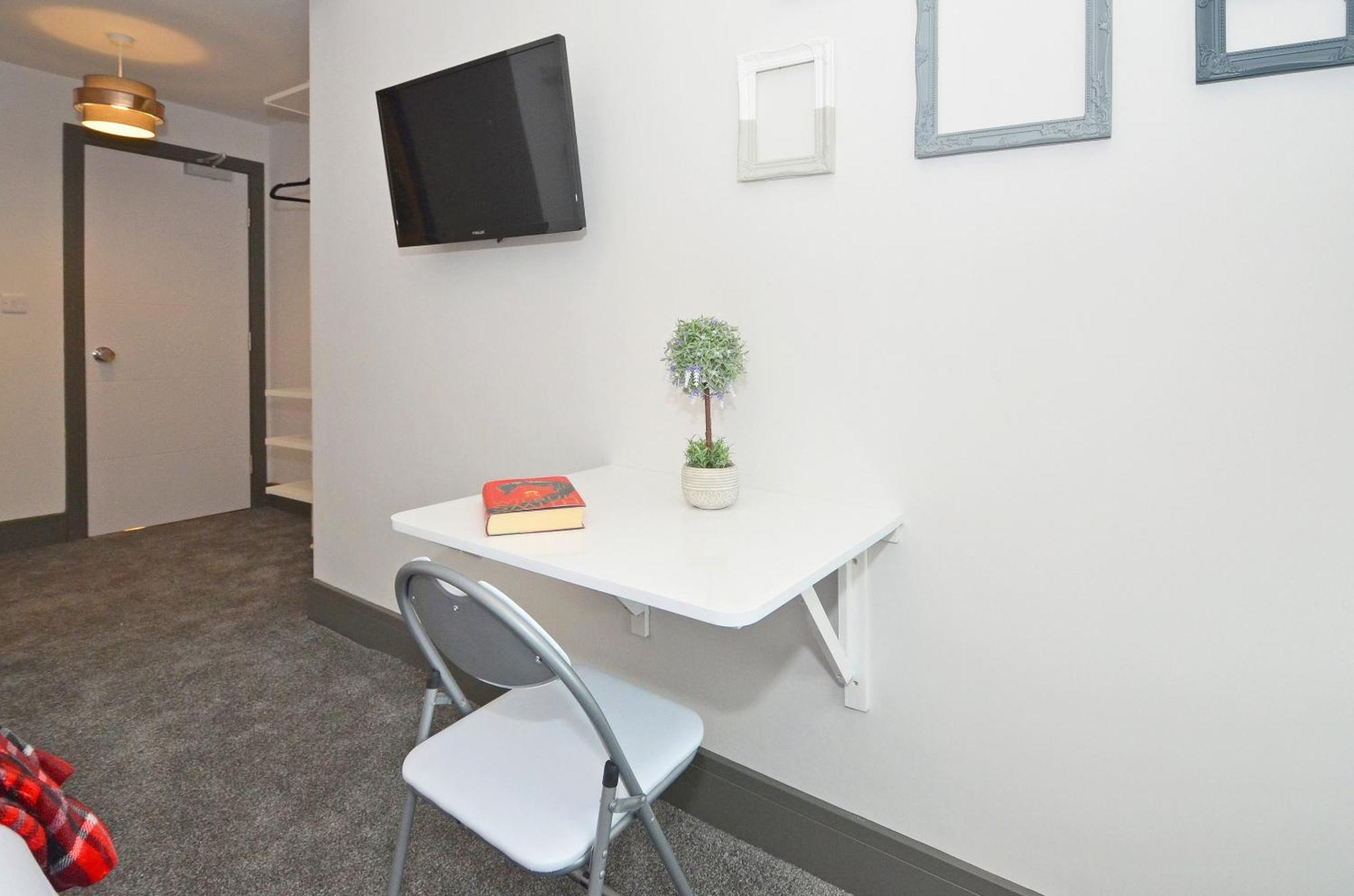 Townhouse Plus @ London Road Stoke Экстерьер фото