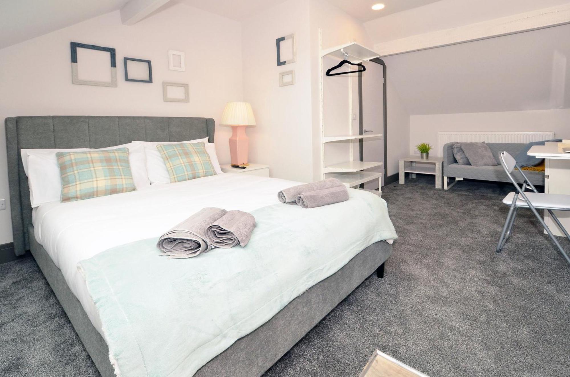 Townhouse Plus @ London Road Stoke Экстерьер фото