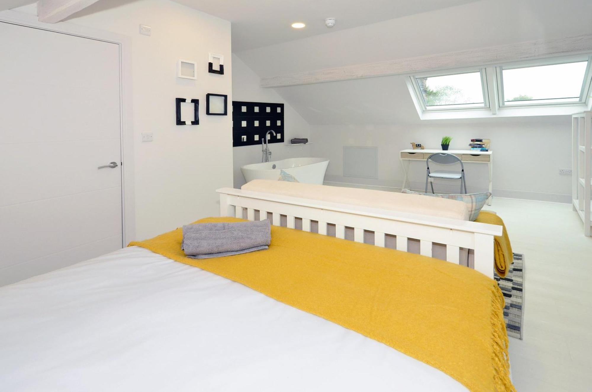 Townhouse Plus @ London Road Stoke Экстерьер фото